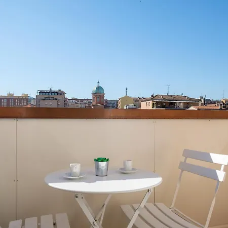 Scandellari - Stylish For Two Guests