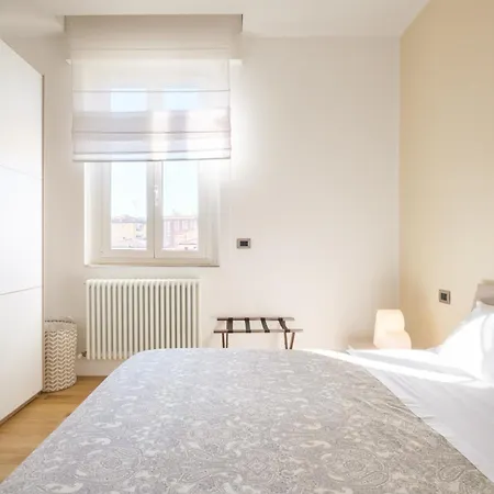 Scandellari - Stylish For Two Guests
