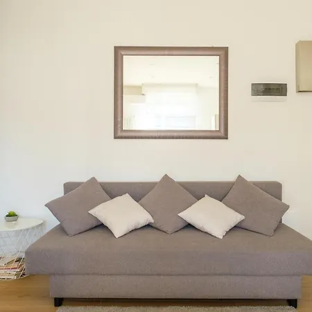 Scandellari - With Stunning Balcony *