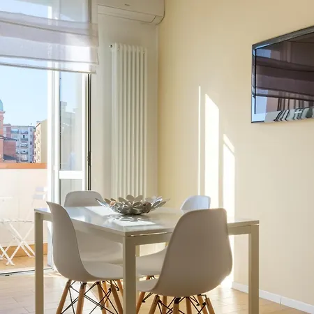 Scandellari Apartments - Charming Apartment With Private Balcony * Bologna