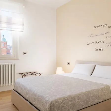 Scandellari - With Stunning Balcony