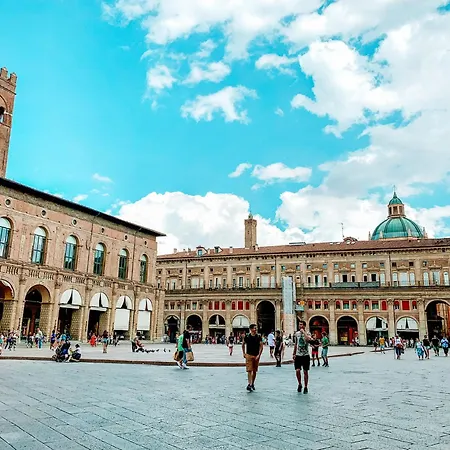 Scandellari Apartments - For 2 Guests, With Rooftop Views Of Bologna